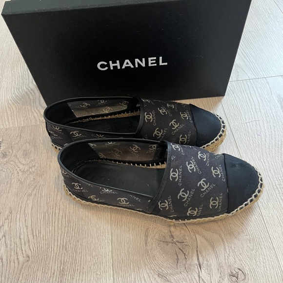 Chanel Black Mesh CC Logo Espadrilles Sz. EU 38 - Picture 3 of 9